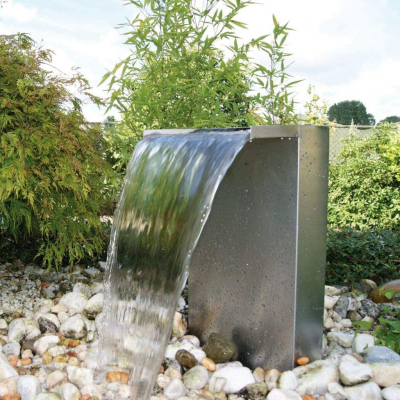 Ubbink Venezia Komplettset -  Inox 304, Trafo 12V, 20 LEDs kaltweiß, Pumpe 4000 l/h, Zubehör, H50 x 36 x 9 cm,  LED: 180 Lumen, EEK A+, 3W 