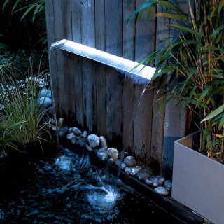 Ubbink Niagara, 90 LED WALL - Wasserfall, Inox 316L, Trafo 12V, 62 LEDs warmweiß, 1" - H10 x 90 x 20 cm, LED: 420 Lumen, EEK A+, 7W