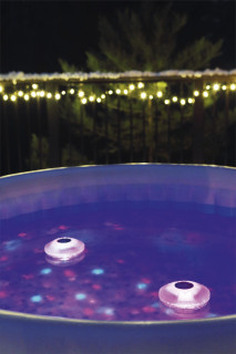 Bestway batteriebetriebene, schwimmende LED-Leuchte, Durchmesser 14 cm