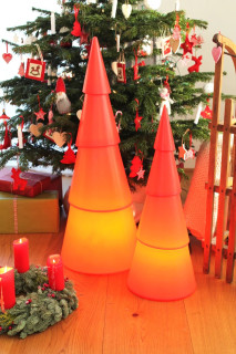 8 seasons - Motivleuchte Weihnachtsbaum Shining Tree rund 100 cm rot