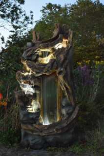 Ubbink KALLONI - Polyresin naturgetreue "Baumstämme", mit integriertem Wasserfall