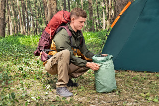 Bestway aufblasbare Doppel-Isomatte AdventuRest 203 x 142 x 15 cm