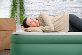 Bestway Toughlite TPU-Doppelluftbett mit integrierter Elektropumpe 203 x 152 x 46 cm