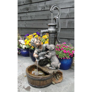Ubbink REGINA - Polyresin, Rustikale Dekoration Junge und Hund am Brunnen