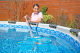Bestway Poolpflege-Set AquaSurge mit akkubetriebenem Poolsauger, Kescher und Poolbürste für Poolgrößen bis 610 cm