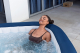 Bestway LAY-Z-SPA Energiespar-Whirlpool Hawaii AirJet mit App-Steuerung, für 6 Personen, 180 x 180 x 71 cm, Kobaltblau