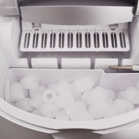 Syntrox Eiswürfelbereiter Eiswürfelmaschine mit LED max. 15 Kg Eiswürfel