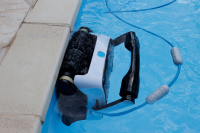 Ubbink Robotclean 3 Plus, Reinigung von Boden, Wand und Wasserstandslinie